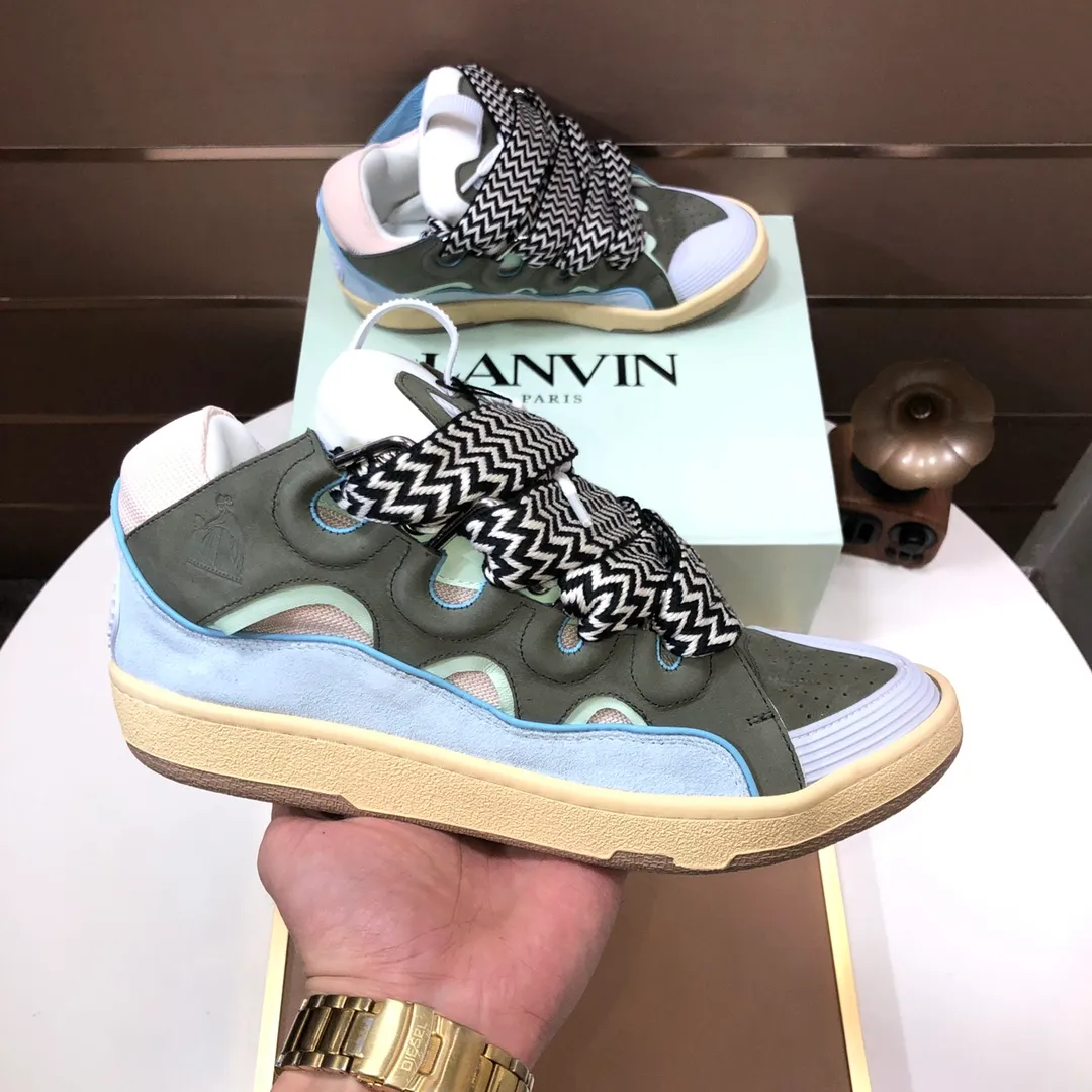 Men's men's shoes💰820💰[LANVIN] The latest lace-up fashionable casual couple sneakers, high-quality CLAY couple series‼ ️ The latest trendy products of the season 🌈Many bloggers have planted grass and purchased the original open-mold customization. The upper and outsole are sewn with mark threads without edge sealing. A variety of material splicing combination design. Very versatile for fashionable and casual wear. Comfortable on the feet. Self-recommended. Upper cowhide + cow suede + breathable mesh lining. Foot-padding cowhide. Exclusive original open-mold clear logo rubber outsole ⚠️Couple standard size 36-40 for women and 38-44 for men.
